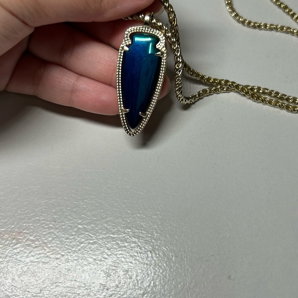 Kendra Scott Necklace